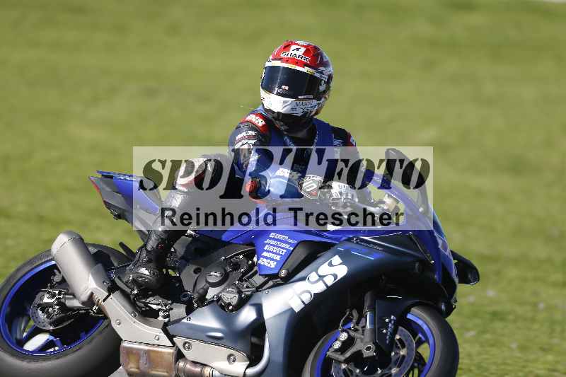 Archiv-2025/02 28.-31.01.2025 Moto Center Thun Jerez/gruen-green/70